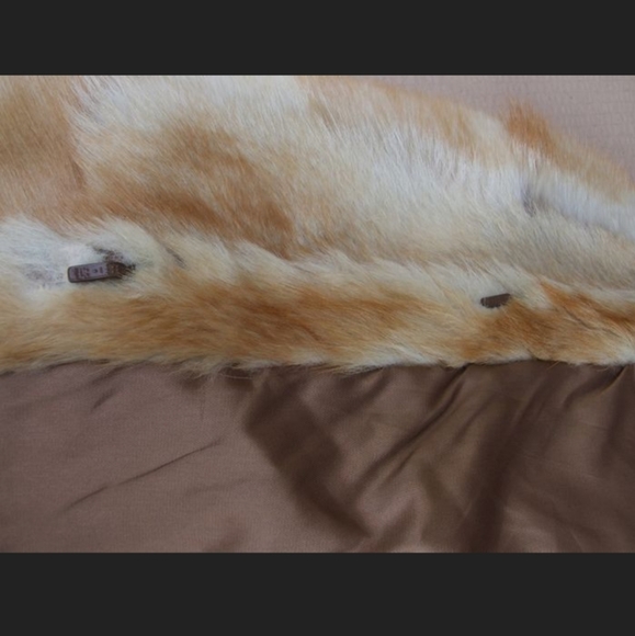 Vintage Mountain Flowers Brand Fox Fur Coat Sz 48 - Picture 13 of 14